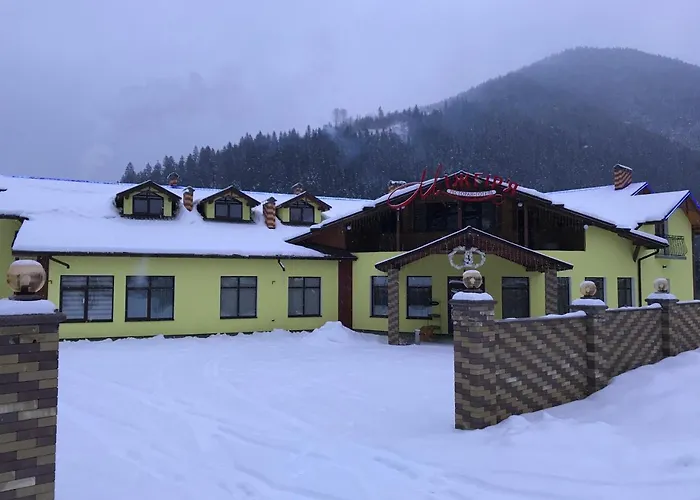 ресторан-готель міжгір'я Hotel